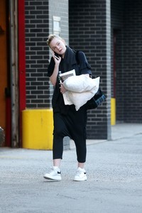 54549300_elle-fanning-6.jpg