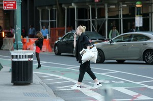 54549512_elle-fanning-15.jpg