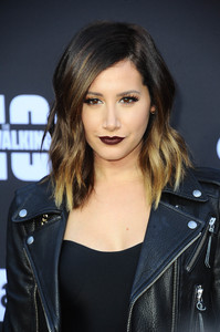 54829458_ashleytisdale1022-1.jpg