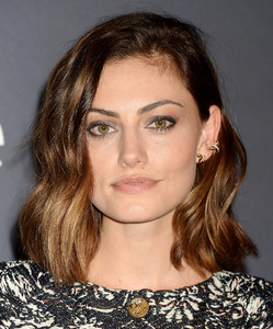 54951923_phoebe-tonkin-0003.thumb.jpg.5d3f8799b14ac0485681819ad632647a.jpg