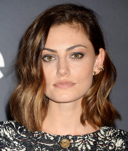 54951929_phoebe-tonkin-0010.thumb.jpg.c9c52f77e9571611f32c5d4176bf1f8c.jpg