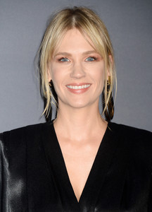 54952994_january-jones-0001.thumb.jpg.9fc614889f461c5239aff6366db7a441.jpg