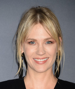 54953009_january-jones-0008.thumb.jpg.aea8174bc39a6b3d9343a6186d5f5482.jpg