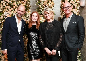55033457_hqcelebcorner-636554435.jpg