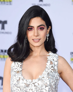 55250032_emeraude-toubia_26-10-2017_dafdaw0003.jpg