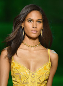 Cindy+Bruna+Elie+Saab+Runway+Paris+Fashion+5jahtV1weKux.jpg