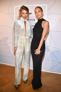 Jasmine+Sanders+Buro+24+7+X+Farfetch+Fashion+dTOWScJAmJsx.jpg