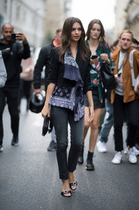    emrata011017BZNimage110.jpg
