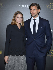 Olivia+Palermo+Irving+Penn+Exhibition+Private+xgO9iV79EQZx.jpg