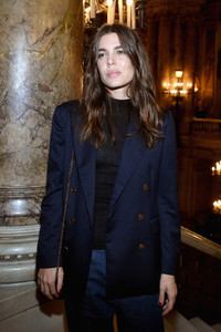 Charlotte+Casiraghi+Stella+McCartney+Front+B9uyoIw5q5Kx.jpg