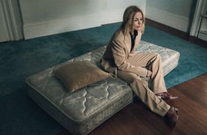      mrobbie051017BZNimage3.jpg