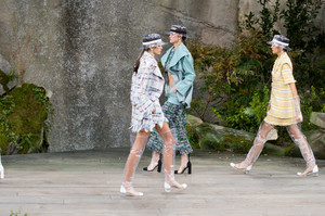 59d6a3829d13a_chanel-rs18-0679(1).thumb.jpg.2c831b21ccfee310d666aeed073c4cda.jpg