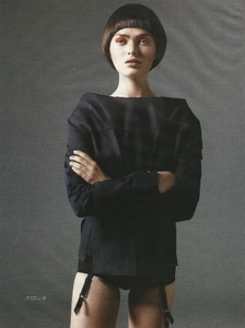 59df9a4043978_voguerussia122006sophievlaming08.thumb.jpg.4cbc47fac8368ce46a610595e1fc7001.jpg