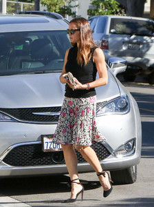 Jennifer+Garner+out+and+about+ebq0unmayycx.jpg