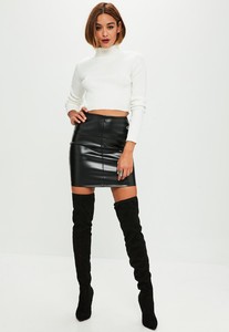 white-ribbed-crop-knitted-top 1.jpg