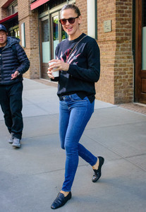 Jennifer+Garner+Jennifer+Garner+Spotted+New+6NPUodRvMsPx.jpg