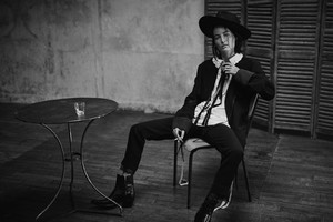 59ea3ef172c64_VogueGermanyNovember20171.thumb.jpg.1af96bf1322f240c40c6d4a6c46e0e71.jpg