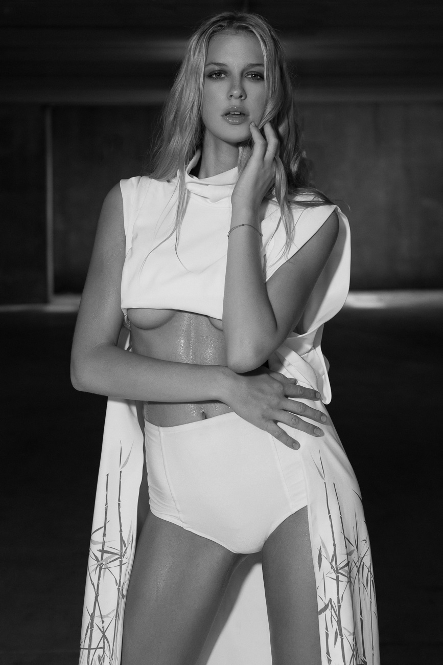 Laura Josipovich _ Promo Mag NYC 5.jpg