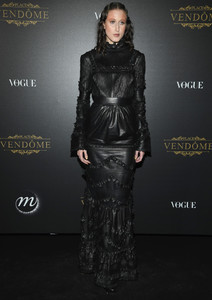 Anna+Cleveland+Vogue+Party+Arrivals+Paris+k5zoaNiC617x.jpg