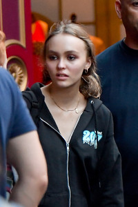     lrd281017BZNimage12.jpg
