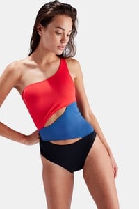 59f4917e2bfd3_LOOK_51_0001louiseyachtcolorblock.thumb.jpg.6349cbe4d605738a0ea6c546f0b92ce9.jpg