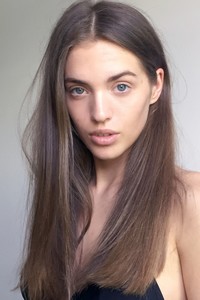Angelika Banach pola5.jpeg