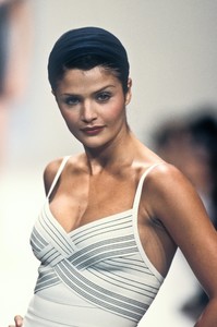 6_herve-leger-ss-1994-7_html.thumb.JPEG.8c39ce184f73e6b1195773893c79d6f1.JPEG