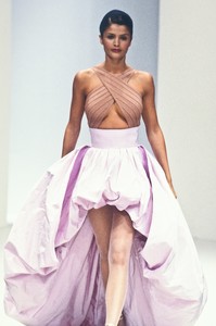 8_herve-leger-ss-1994-9_html.thumb.JPEG.b5b62cc2e649a4667ea81ede9c6a22ad.JPEG