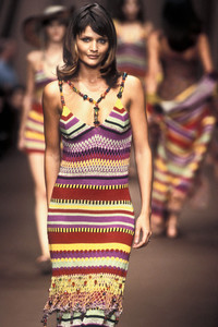 9_christian-lacroix-ss-1994-10_html.thumb.JPEG.537b033deebe3744f5609e7730f31ced.JPEG