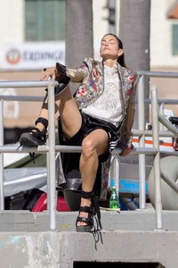 Cindy-Crawford--Photoshoot-on-Santa-Monica-Beach--06.thumb.jpg.e6135eaab1a4a2385ac8f701af13d158.jpg