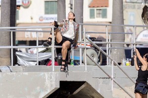 Cindy-Crawford--Photoshoot-on-Santa-Monica-Beach--11.thumb.jpg.4e9064f9b9186afabb007fb1e2d592a4.jpg