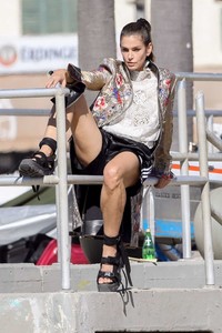 Cindy-Crawford--Photoshoot-on-Santa-Monica-Beach--26.thumb.jpg.e298de95f6bcd7462b42f9597b44d649.jpg