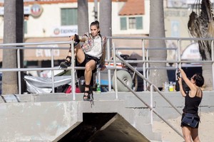 Cindy-Crawford--Photoshoot-on-Santa-Monica-Beach--31.thumb.jpg.5283ccf043b4f0bb90b09a84ec51c9a6.jpg