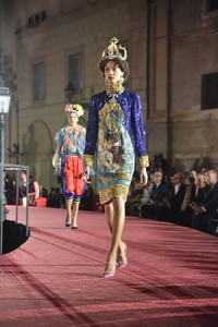 Dolce-Gabbana-took-the-Alta-Moda-Show-to-Palermo-5.jpg