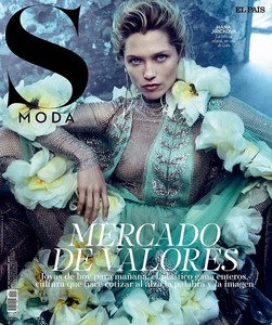 Hana-Jirickova-by-Kristian-Schuller-for-S-Moda-November-2017-Cover-760x908.thumb.jpg.584980a2b62234784fe1f06f32f8c7fb.jpg