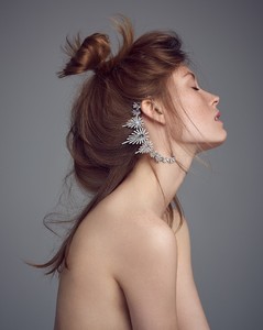 Harpers-Bazaar-Czech-Caroline-Lossberg-Andreas-Ortner-5.thumb.jpg.8e147457436da84ab3380142ebfeae89.jpg