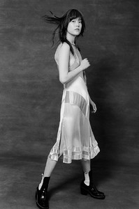 Harpers-Bazaar-Kazakhstan-Mae-Lapres-Stephanie-Volpato-2.thumb.jpg.fc4d4fdbf6dd14f6637264472aaf7208.jpg