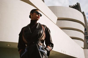 Imaan-Hammam-by-Theo-Wenner-for-Self-Service-FW-2017-2-760x504.thumb.jpg.40a7b5513dfc5a92421a3f62b2a5f4ef.jpg