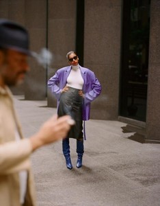 Imaan-Hammam-by-Theo-Wenner-for-Self-Service-FW-2017-8-760x972.thumb.jpg.80a4a771418ba736974cb08dbcb44308.jpg