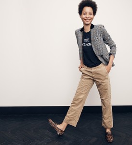 J-Crew-New-Neutrals-Fall-2017-Lookbook01.thumb.jpg.9c519df4144341d837a502b8c3193414.jpg