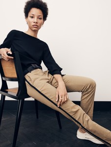 J-Crew-New-Neutrals-Fall-2017-Lookbook04.thumb.jpg.f2b8077f9559336400a4a9e86c15a1a9.jpg