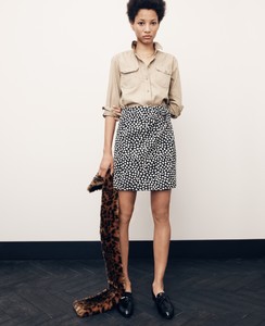 J-Crew-New-Neutrals-Fall-2017-Lookbook05.thumb.jpg.8dcb4bc682406a6f9907aef1ea308cbd.jpg
