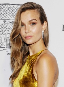 Josephine-Skriver--Bulgari-Flagship-Store-Opening-Celebration--20.jpg