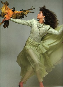 King_Vogue_Paris_March_1986_11.thumb.jpg.0630d5b3f1a10bb96cdb64efd366c020.jpg