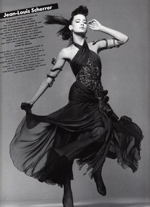 King_Vogue_Paris_March_1986_13.thumb.jpg.6960a20b5d8abb1451884083ec29d6a3.jpg
