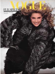 King_Vogue_US_August_1981_01.thumb.jpeg.003c16bf5d2b639bb6a6f2ac998e44c8.jpeg