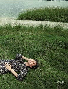 LOFFICIEL_Singapore_2017-page-003.jpg