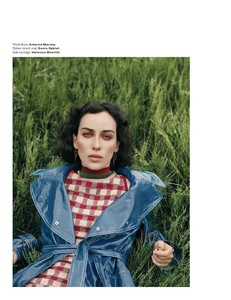 LOFFICIEL_Singapore_2017-page-004.jpg