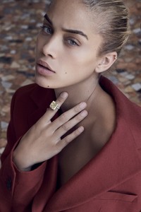 LOfficiel-Switzerland-October-2017-Jasmine-Sanders-by-Olivia-Frolich-3.thumb.jpg.b37584eca79e24f50c585578885a71a8.jpg
