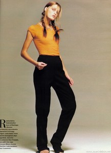 MARIE_CLAIRE-GER-1993-03_p159.thumb.jpg.3ec271ac36c50b02386a53e8c9b22148.jpg